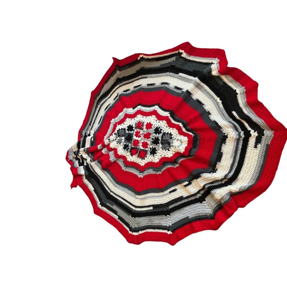 Handmade Crochet Blanket Red Black White Round Grannycore Cozy Roseanne 70x60 - Picture 2 of 7